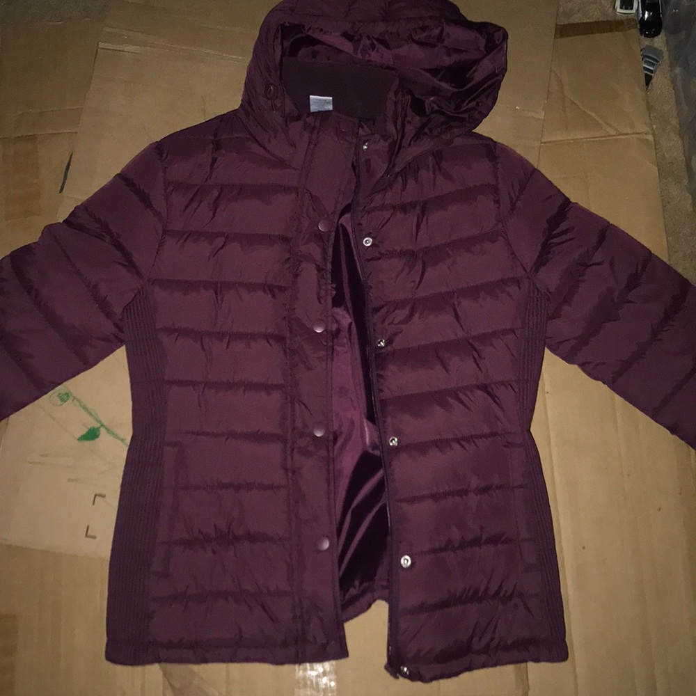 Women’s winter coat size 8-10. Worn once